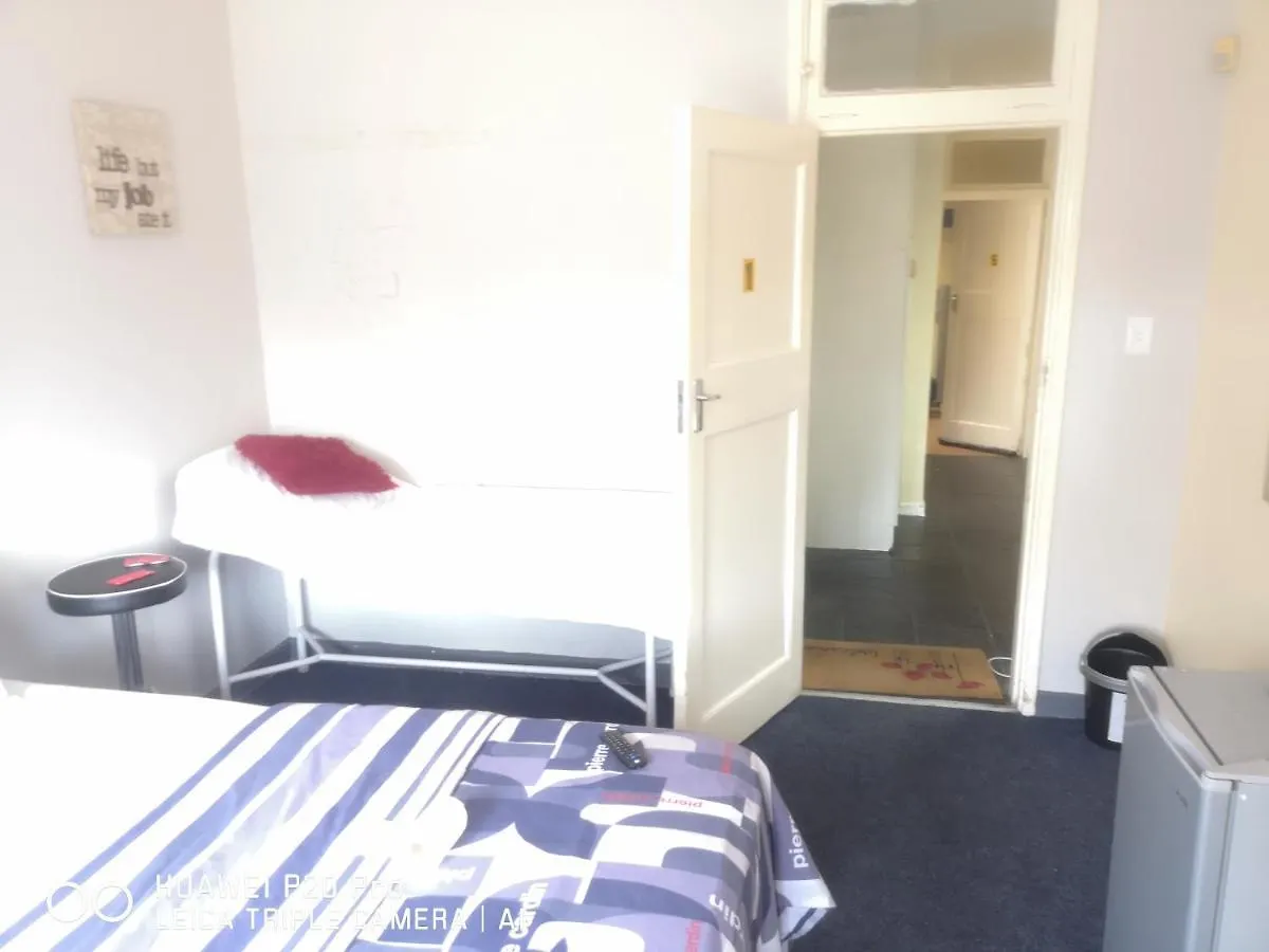 Oda ve Kahvaltı Woodstock Neo&Ruks Guest House Cape Town
