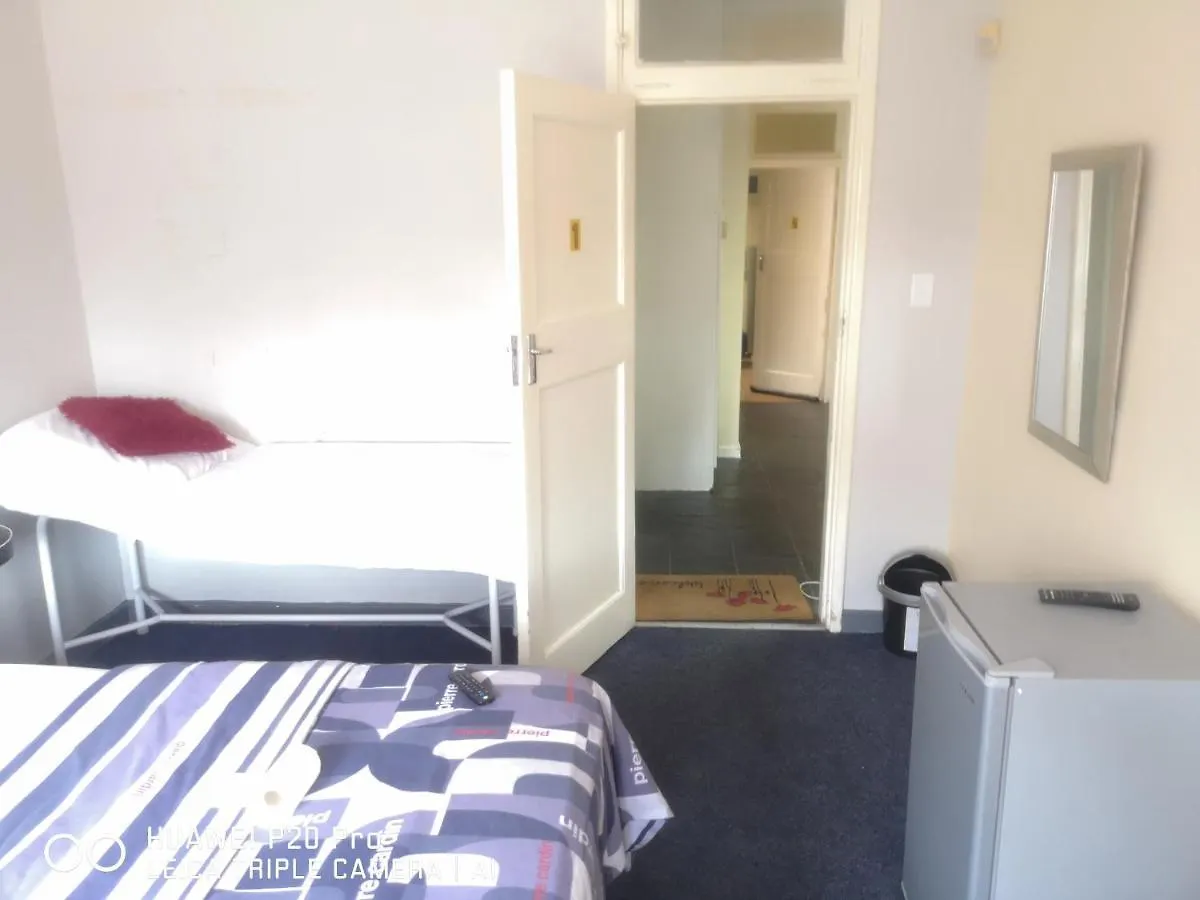 Woodstock Neo&Ruks Guest House Cape Town